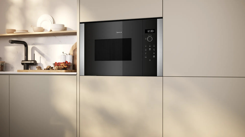 Microonde da incasso 59 x 38 cm Nero HLAWD53N1F